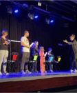 CHAIRS ILLUSION participation active de 4 spectateurs.