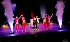 salut final avec l'&eacute;quipe